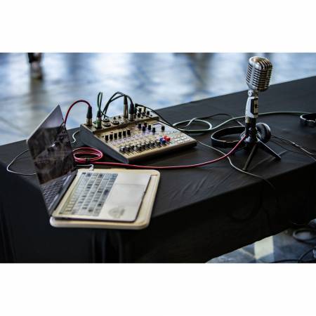Zoom LiveTrak L-8 - cyfrowy mikser, rejstrator audio, 8-kanałowy